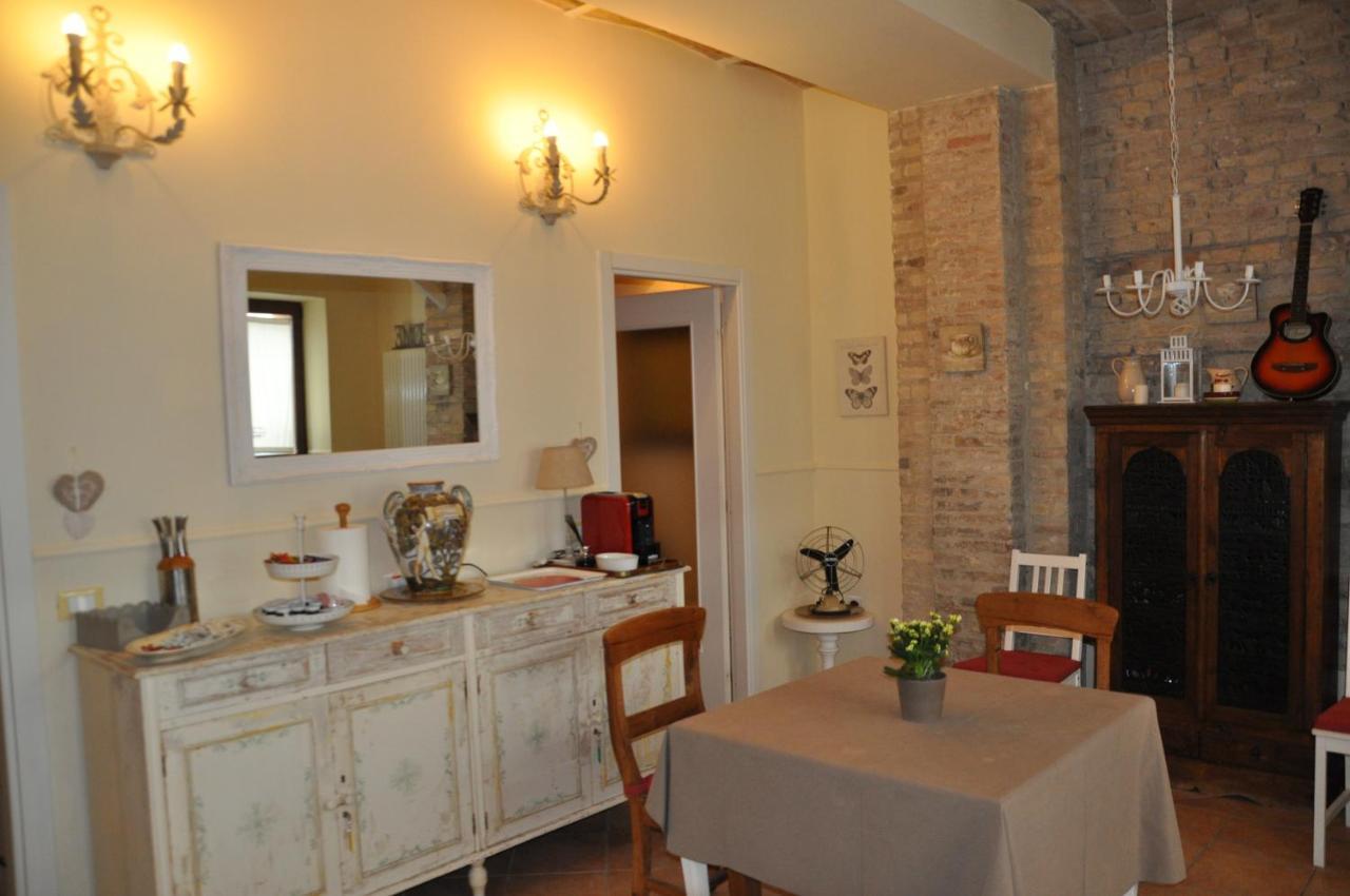 Bed And Breakfast Piazza Mercato Pescara Esterno foto