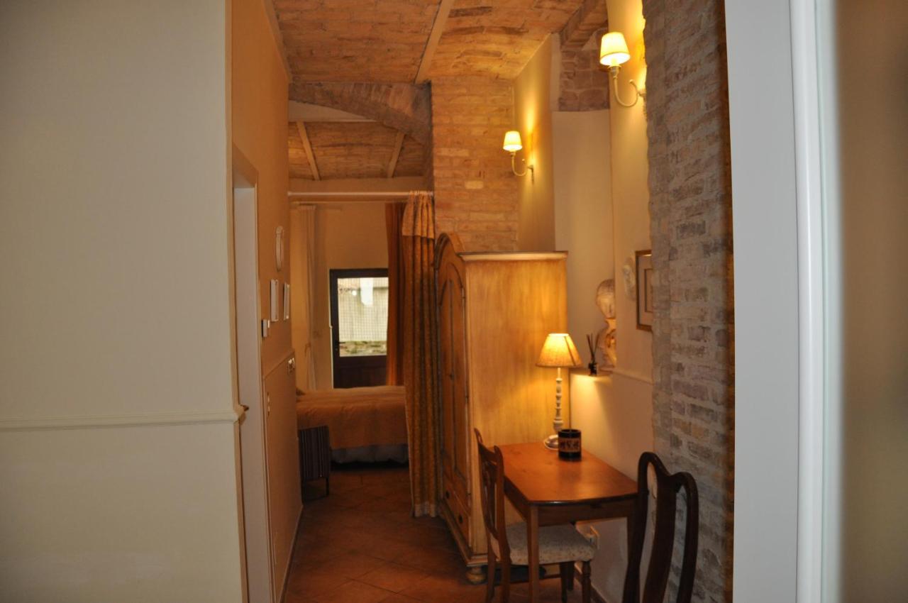 Bed And Breakfast Piazza Mercato Pescara Esterno foto