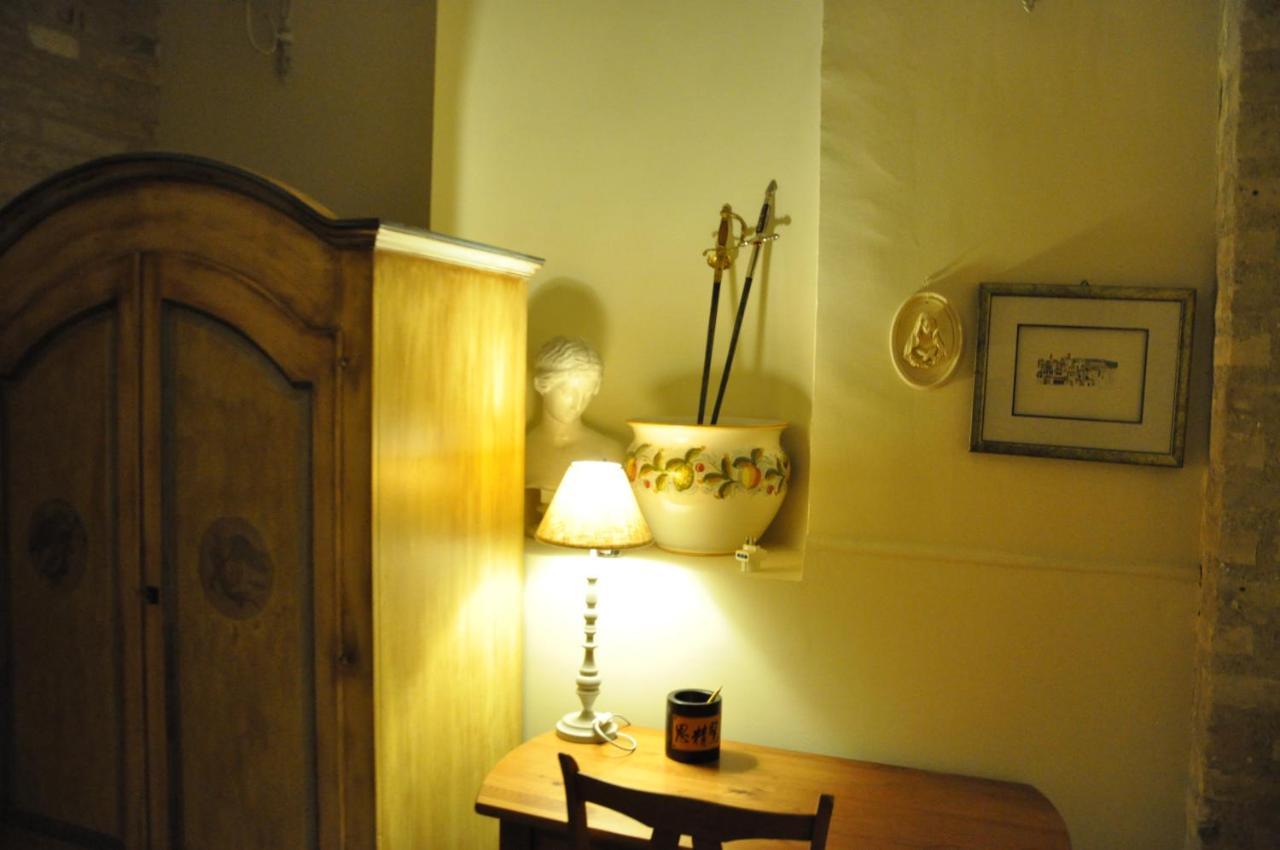 Bed And Breakfast Piazza Mercato Pescara Esterno foto