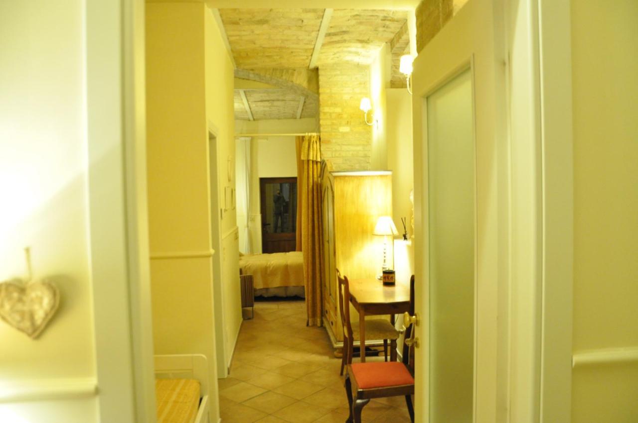 Bed And Breakfast Piazza Mercato Pescara Esterno foto