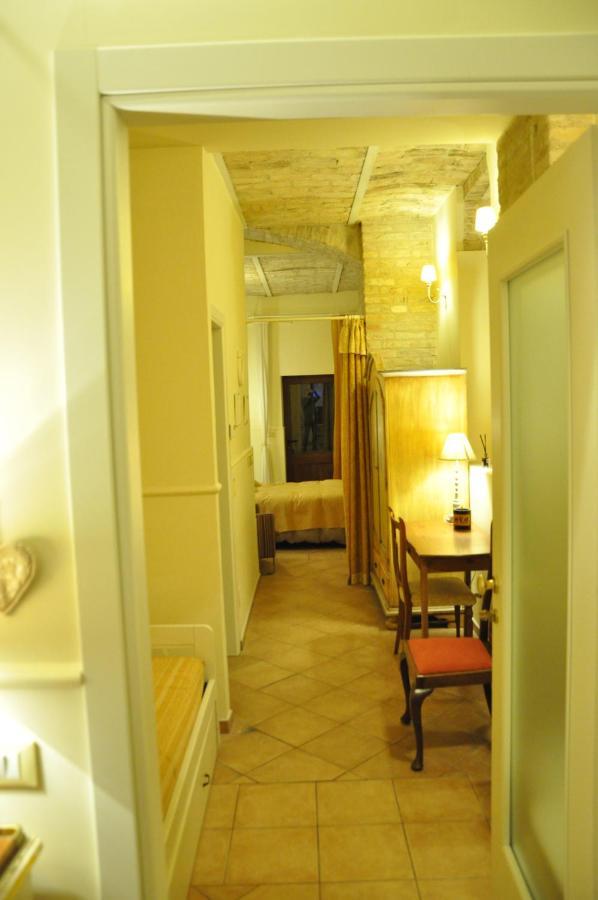 Bed And Breakfast Piazza Mercato Pescara Esterno foto